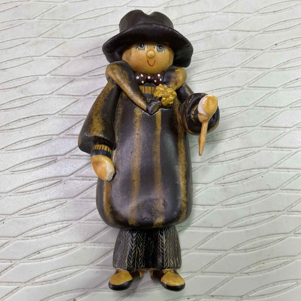 1984 ORIGINAL Christina Mae Risley Resin Figurine Ornament Country Gallery 4.50"